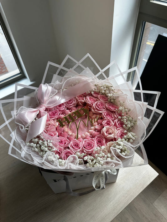 6” Round cake with 30 roses (one colour)