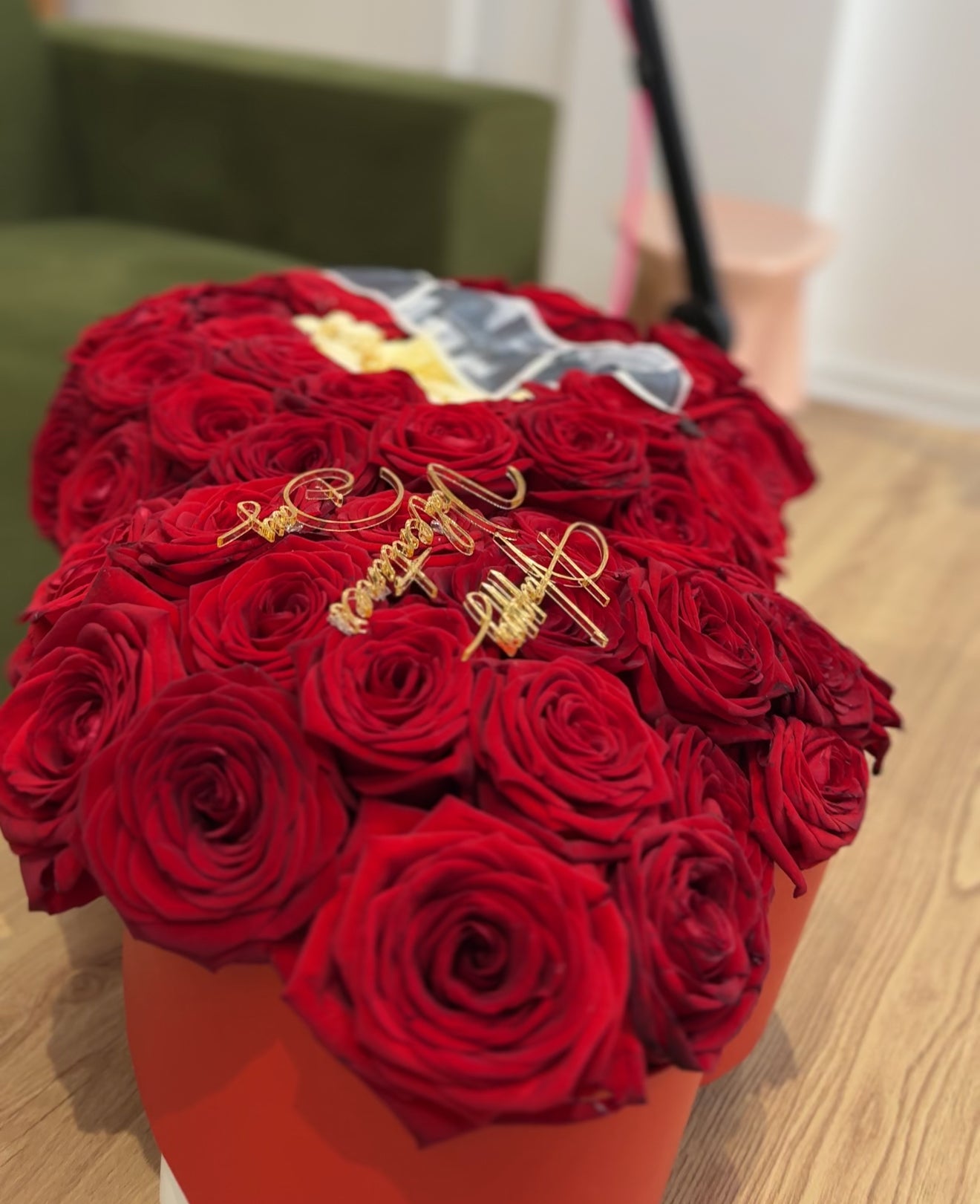 6” Heart cake with double heart 80 roses