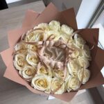 The Cream & Gold Bloom