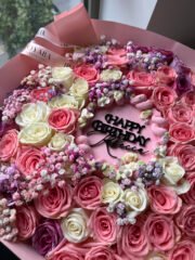 70 roses (3 colours)